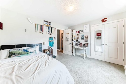 136 Stonemere Close, Chestermere, AB 