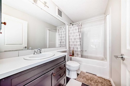 136 Stonemere Close, Chestermere, AB 