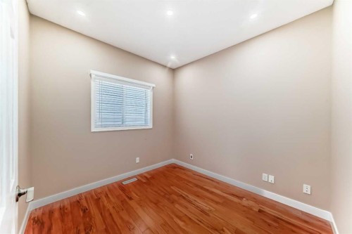 10 Hidden Creek Heights Nw, Calgary, AB 