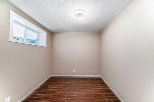 10 Hidden Creek Heights Nw, Calgary, AB 