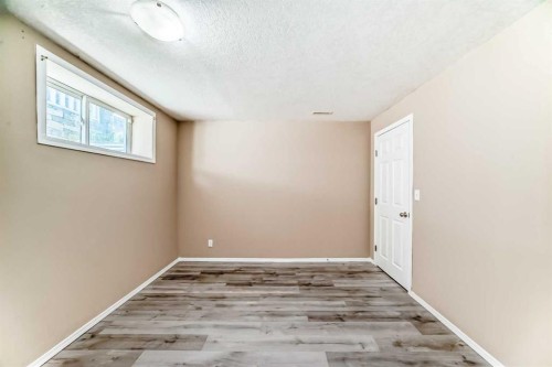 10 Hidden Creek Heights Nw, Calgary, AB 