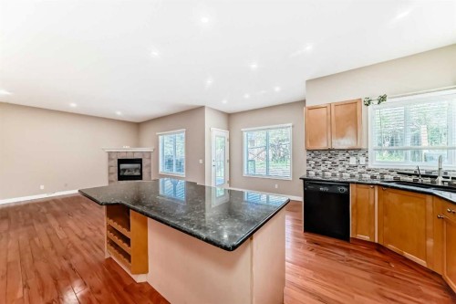 10 Hidden Creek Heights Nw, Calgary, AB 