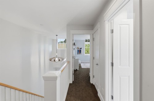 2818 6 Avenue Nw, Calgary, AB 
