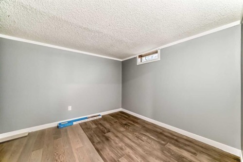 232 Marlborough Way Ne, Calgary, AB 
