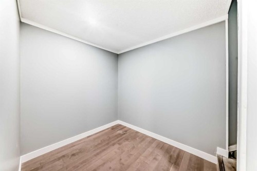 232 Marlborough Way Ne, Calgary, AB 