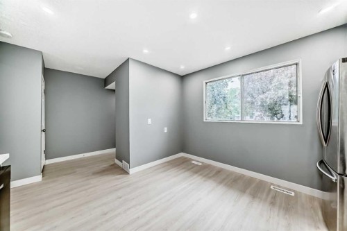 232 Marlborough Way Ne, Calgary, AB 