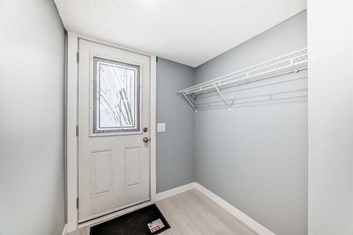 232 Marlborough Way Ne, Calgary, AB 