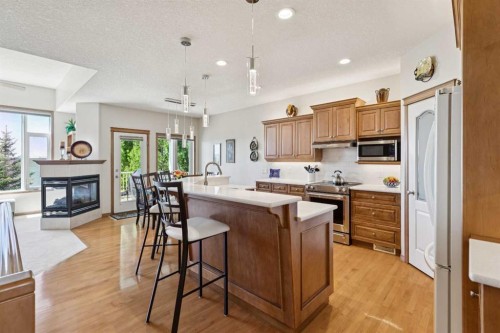 511 Rocky Ridge Drive Nw, Calgary, AB 