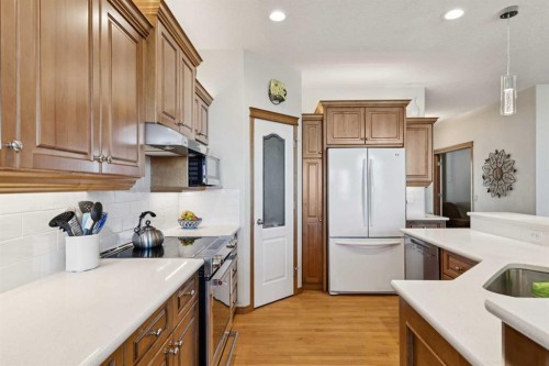 511 Rocky Ridge Drive Nw, Calgary, AB 