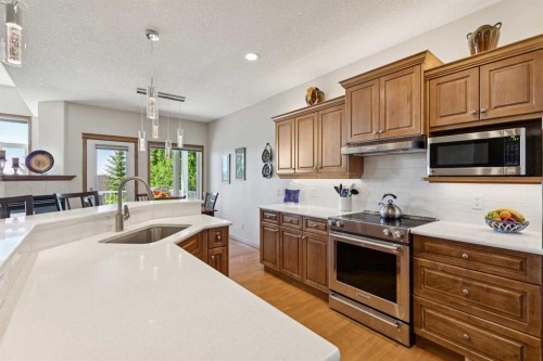511 Rocky Ridge Drive Nw, Calgary, AB 