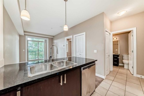 312-117 Copperpond Common Se, Calgary, AB 
