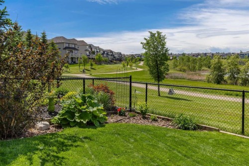 369 Marquis Landing Se, Calgary, AB 