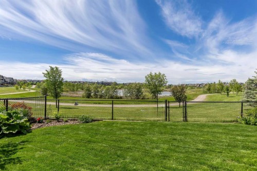 369 Marquis Landing Se, Calgary, AB 