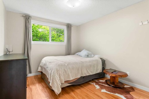 2530 16A Street Nw, Calgary, AB 