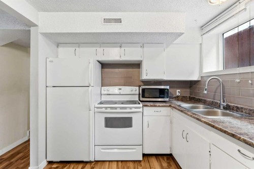 2530 16A Street Nw, Calgary, AB 