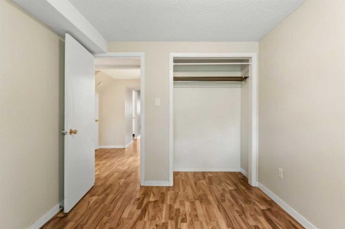 2530 16A Street Nw, Calgary, AB 