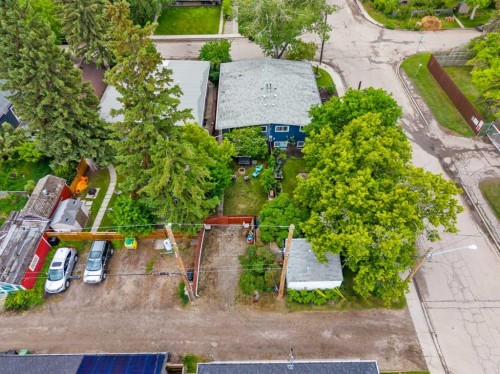 2530 16A Street Nw, Calgary, AB 