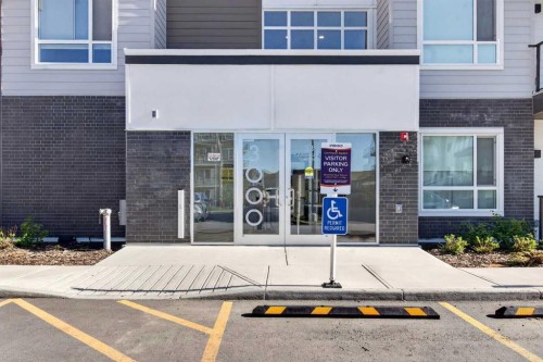3119-33 Carringham Gate Nw, Calgary, AB 