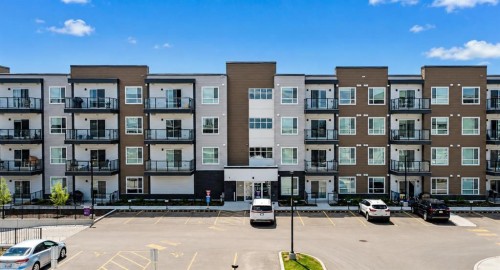 3119-33 Carringham Gate Nw, Calgary, AB 