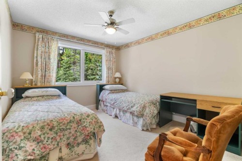 1072 Evergreen, Canmore, AB 
