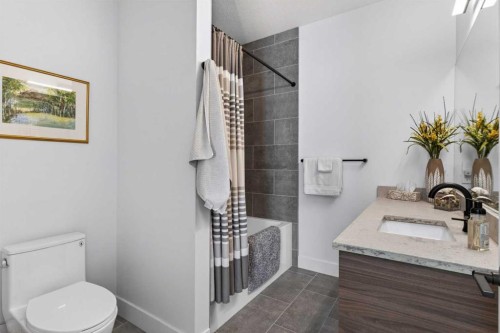 1135A Regent Crescent Ne, Calgary, AB 