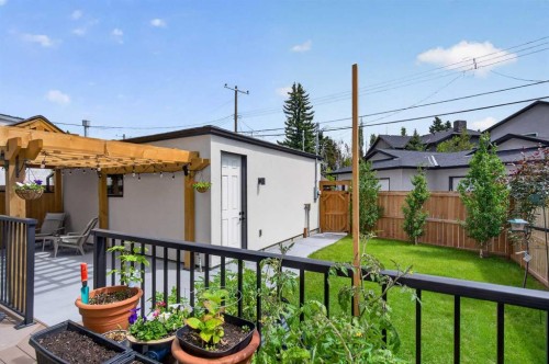 1135A Regent Crescent Ne, Calgary, AB 