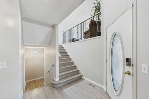 3758 Douglas Ridge Link Se, Calgary, AB 