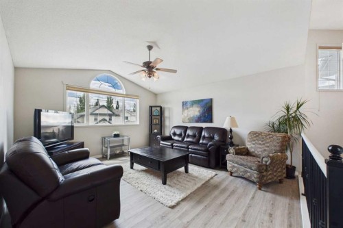 3758 Douglas Ridge Link Se, Calgary, AB 