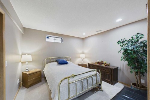 3758 Douglas Ridge Link Se, Calgary, AB 