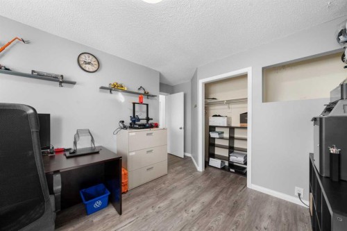 24 Cedardale Rise Sw, Calgary, AB 