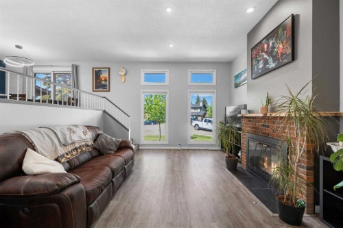 24 Cedardale Rise Sw, Calgary, AB 