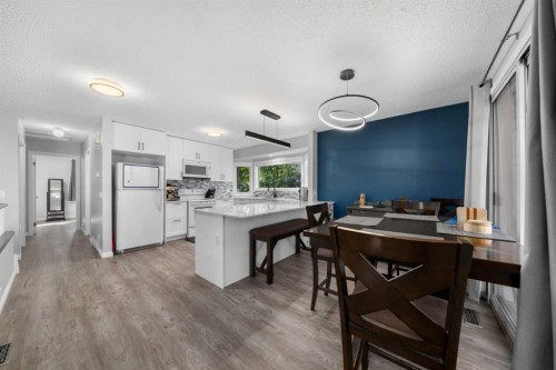 24 Cedardale Rise Sw, Calgary, AB 