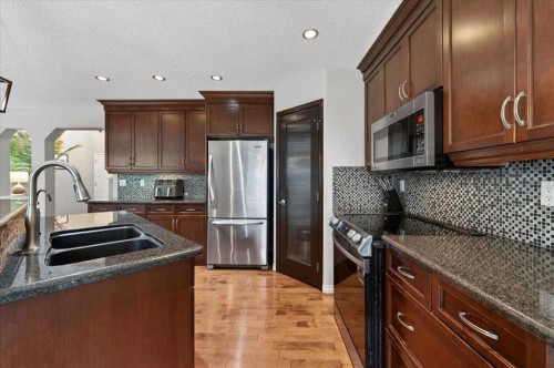 132 Tuscany Meadows Common Nw, Calgary, AB 