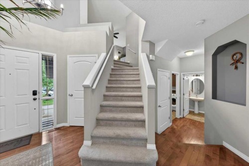 132 Tuscany Meadows Common Nw, Calgary, AB 