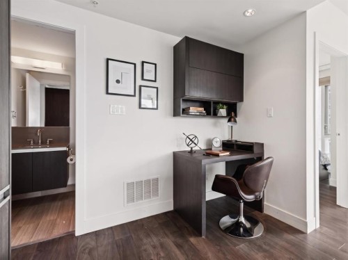 3407-1122 3 Street Se, Calgary, AB - Indoor
