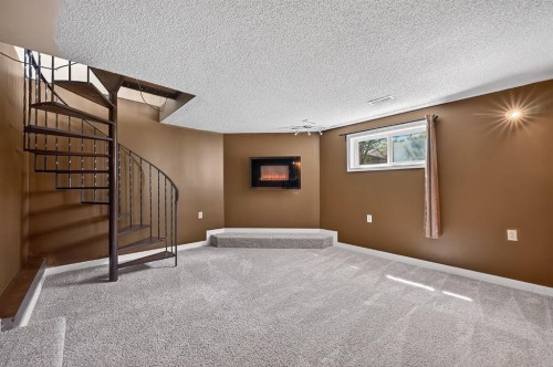 408 Rundleville Place Ne, Calgary, AB 