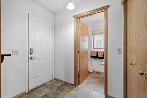 3614 Douglas Woods Heights Se, Calgary, AB 