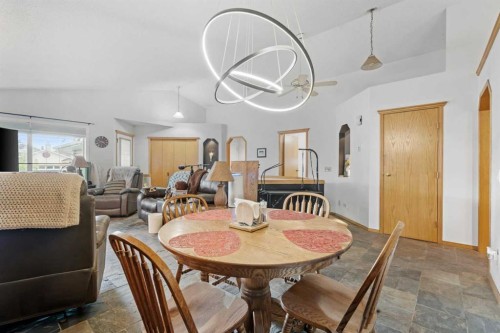 3614 Douglas Woods Heights Se, Calgary, AB 