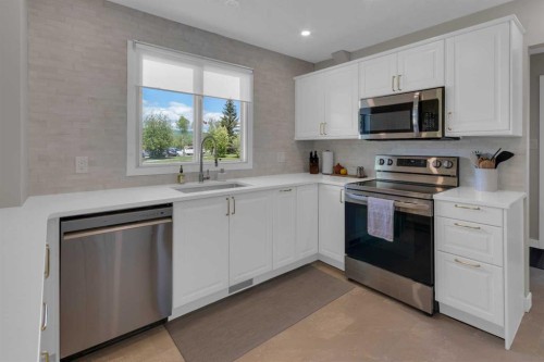 2 Crocus Crescent, Cochrane, AB 