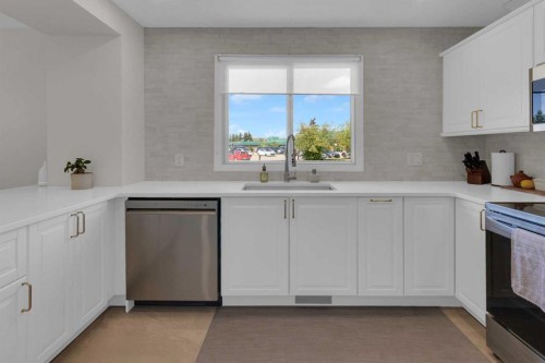 2 Crocus Crescent, Cochrane, AB 