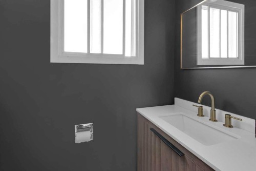 2 Crocus Crescent, Cochrane, AB 