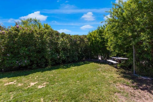 2 Crocus Crescent, Cochrane, AB 