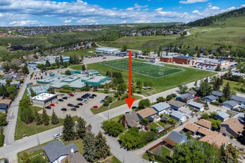 2 Crocus Crescent, Cochrane, AB 