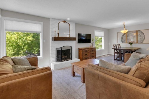 2 Crocus Crescent, Cochrane, AB 