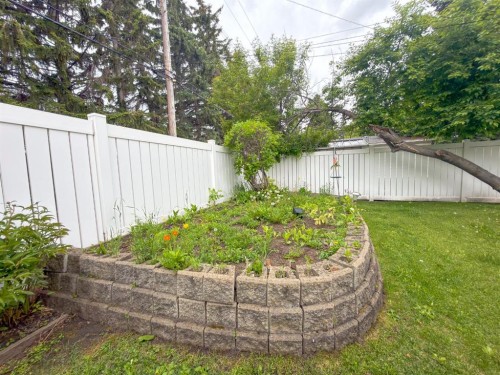 2115 Halifax Crescent Nw, Calgary, AB 