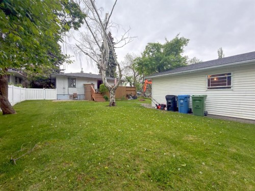 2115 Halifax Crescent Nw, Calgary, AB 