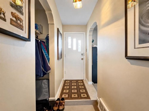 2115 Halifax Crescent Nw, Calgary, AB 
