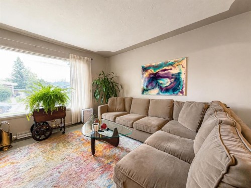 2115 Halifax Crescent Nw, Calgary, AB 