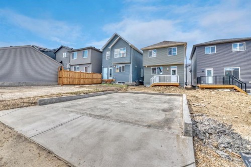 152 Annette Villas Nw, Calgary, AB 