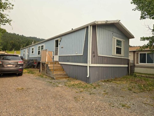 5A-6101 20 Avenue, Coleman, AB - Outdoor
